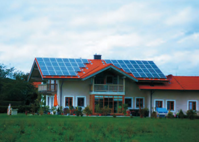 ドイツの住宅屋上太陽光発電所5.6 kWミュンヘン