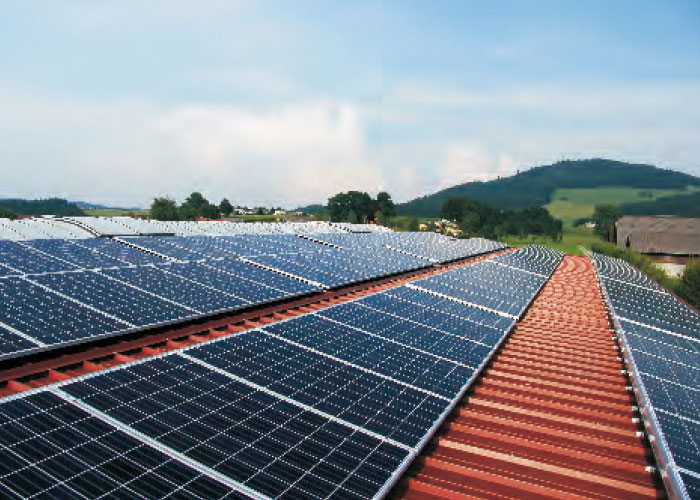 2.2 MWのサラマンカ、スペイン産業屋根太陽光発電プラント