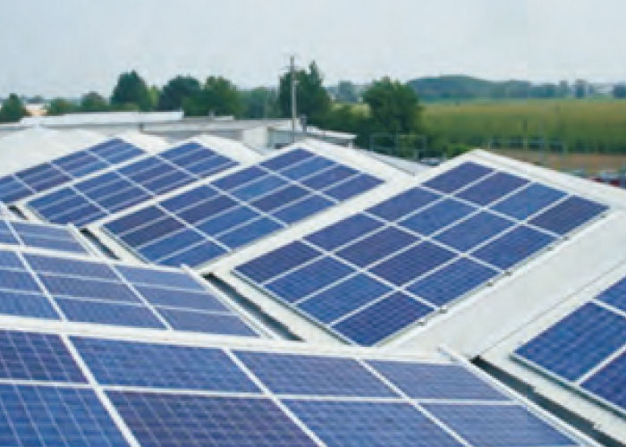 チェコの地上集中式太陽光発電所360 kW ホールデン